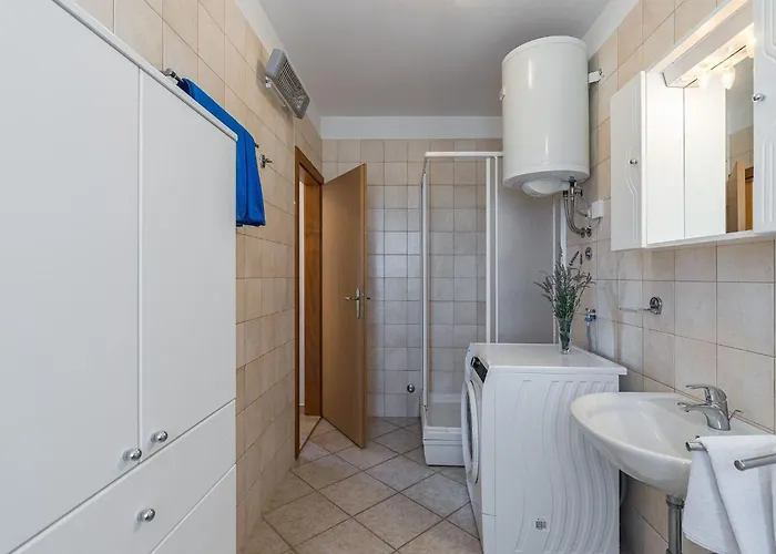 Pinta Mit Grossem Garten By Interhome Appartement Dajla